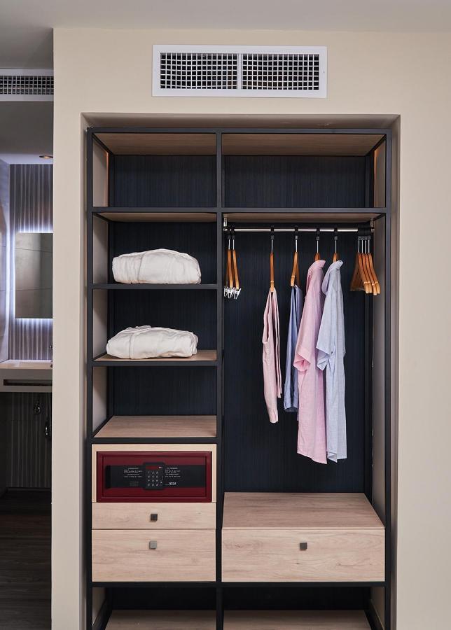 Gran Evenia Panama Hotel Exterior photo A wardrobe
