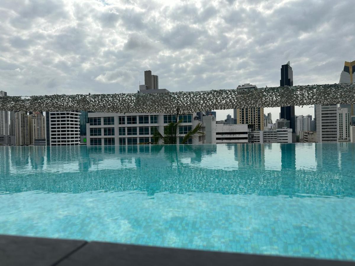 Gran Evenia Panama Hotel Exterior photo Skyline pool at the 33rd floor