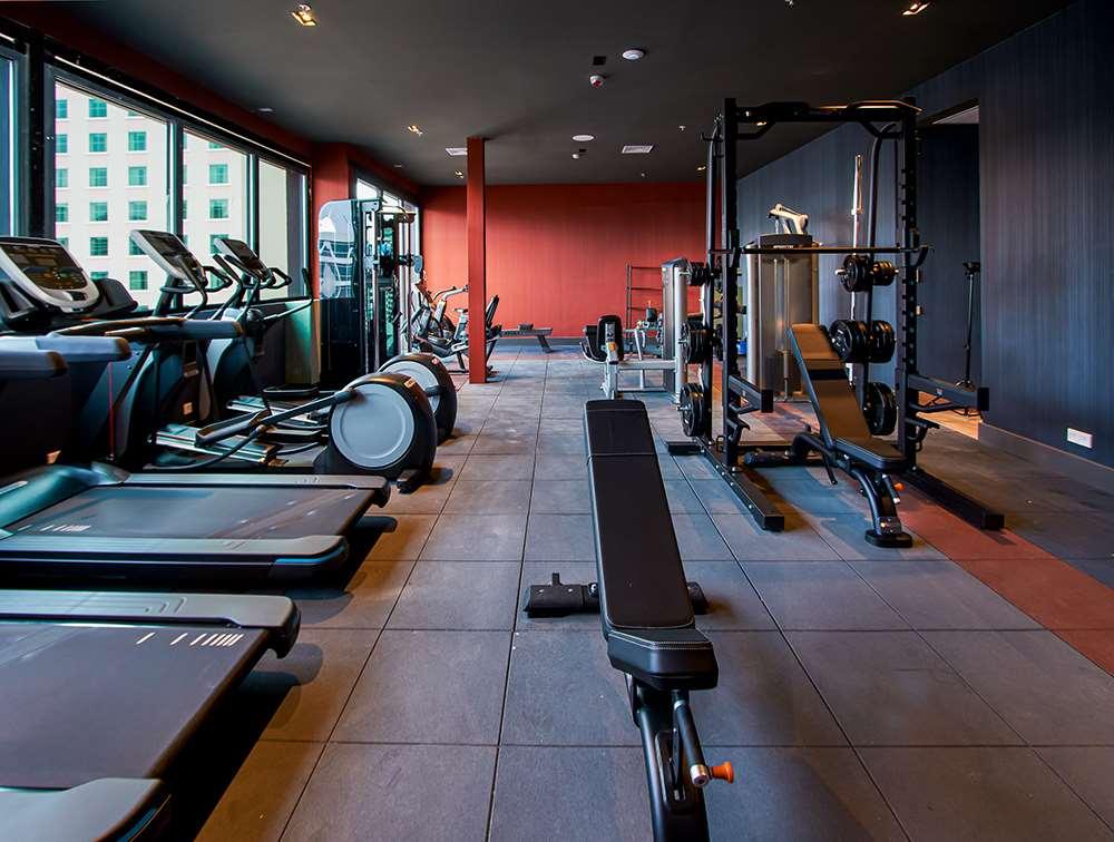 Gran Evenia Panama Hotel Facilities photo The gym at the 100 East 53rd Street building